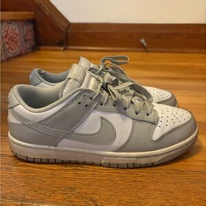 Grey women’s Nike dunks